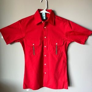 Unique Vintage Van Heusen Red Retro Shirt. Perfect Condition! Size SM. So fun!!